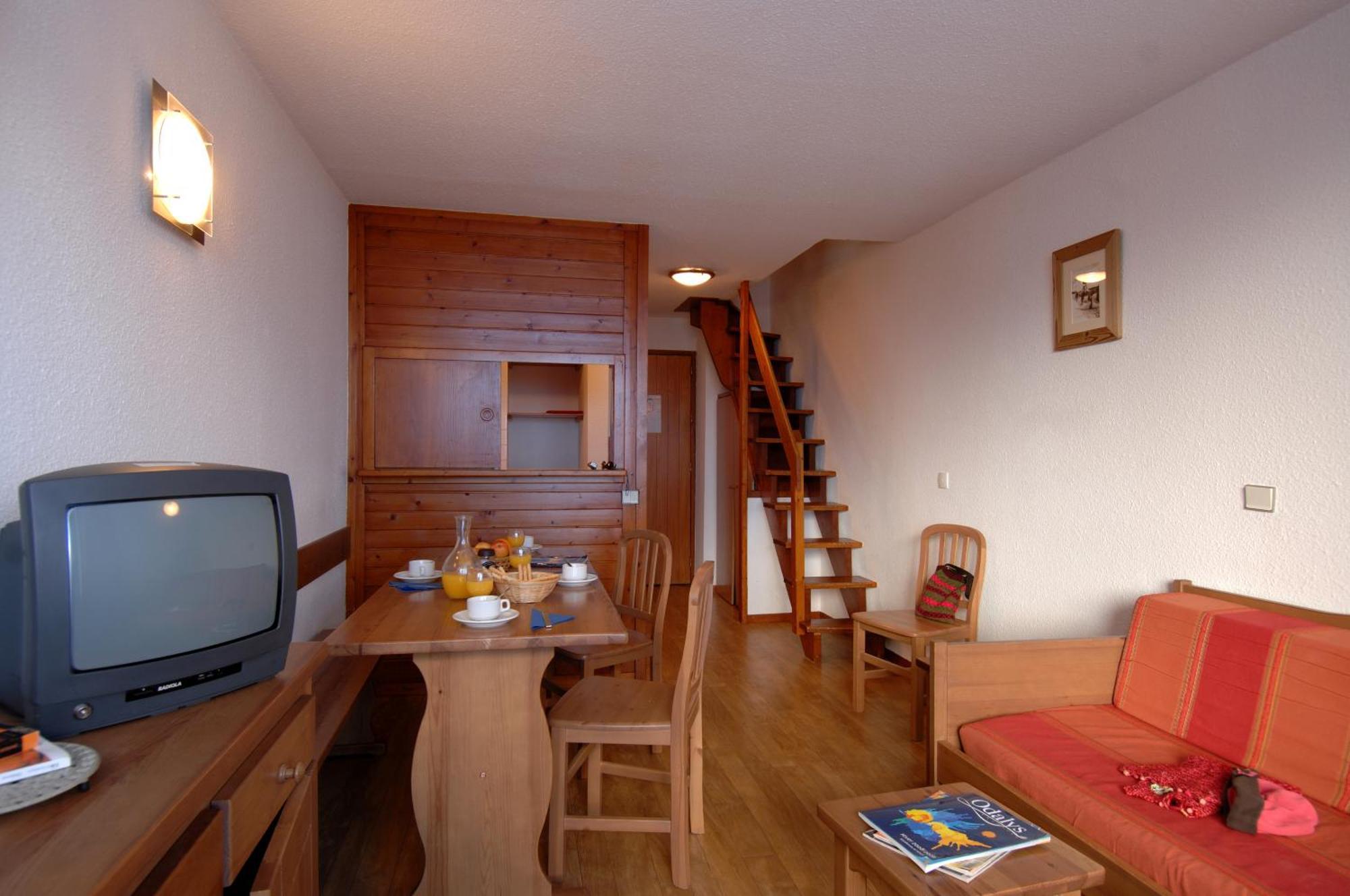 Residence Odalys Les Hauts Du Rogoney Val-d'Isere Exterior photo